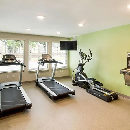Woodspring Suites Lake Jackson-3