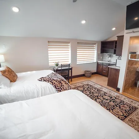 Iron Springs Luxury Lodge & Spa-3