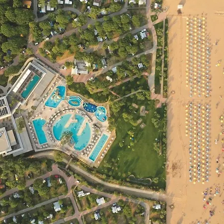 Mediterraneo Camping Village-2