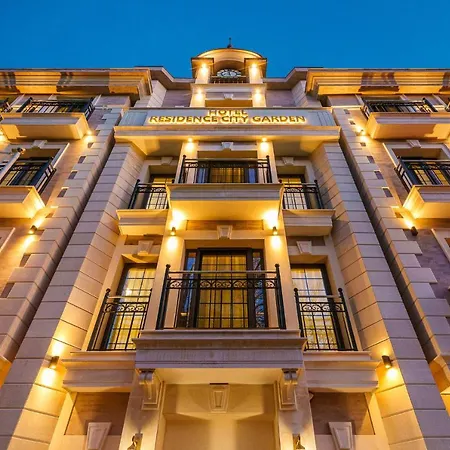 Residence City Garden: Excellence-Awarded Five-Star Urban Retreat-2