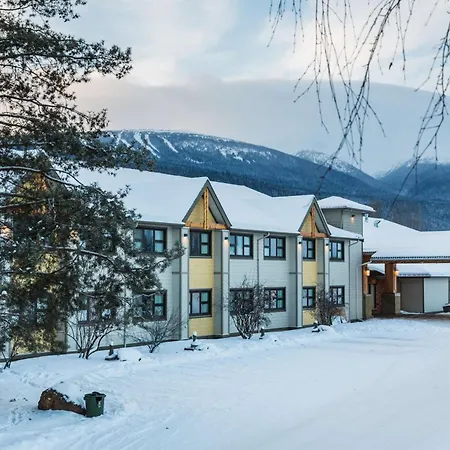 Prestige Hudson Bay Lodge & Conference Centre, Worldhotels Crafted Collection-2
