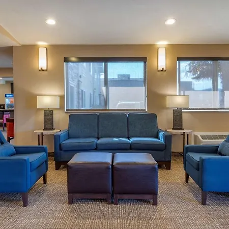 Comfort Inn Roseburg-3