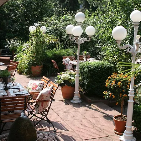 Hotel Wilhelm Busch-2