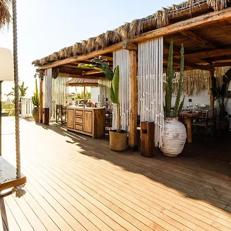 Cumeja Beach Club & Hotel-2