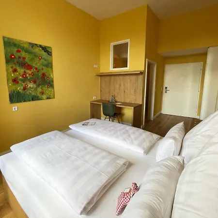 Schlosshotel Kirchberg-2