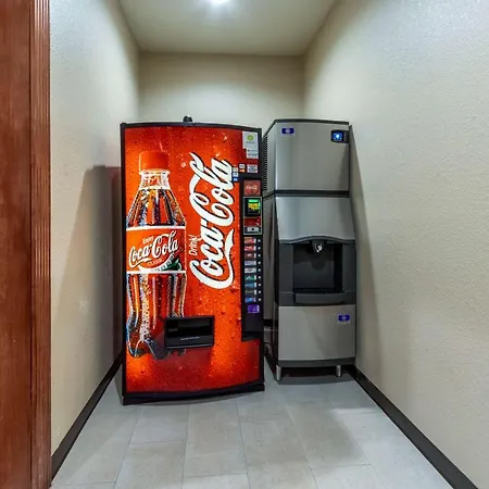 Comfort Inn & Suites Harrah-2