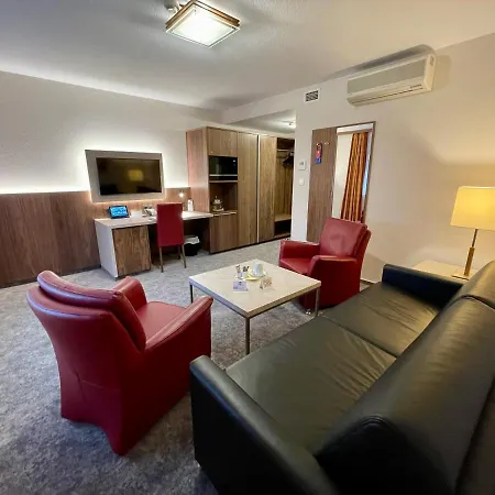 Hotel Merkur-3