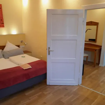 Schlosshotel Domäne Walberberg-3
