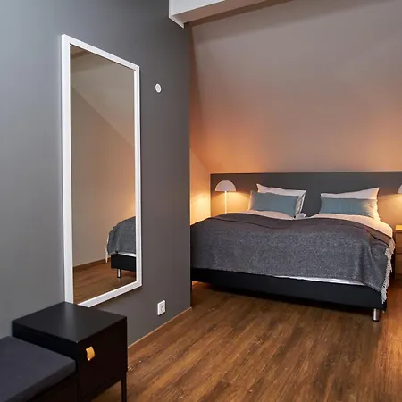 Hotel Berg By Keflavik Airport-3