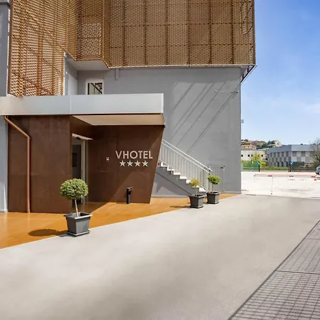 V Hotel-3
