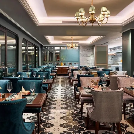 Peridot Grand Luxury Boutique Hotel-3