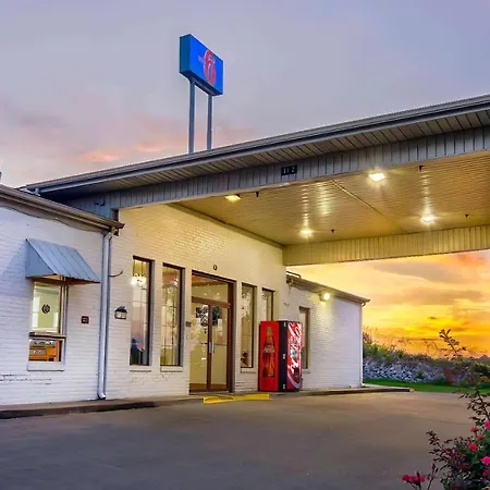 Motel 6-Grand Rivers, Ky-2
