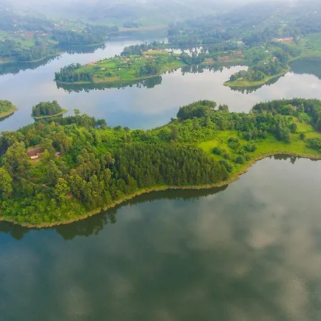 Lake Bunyonyi Eco Resort-3