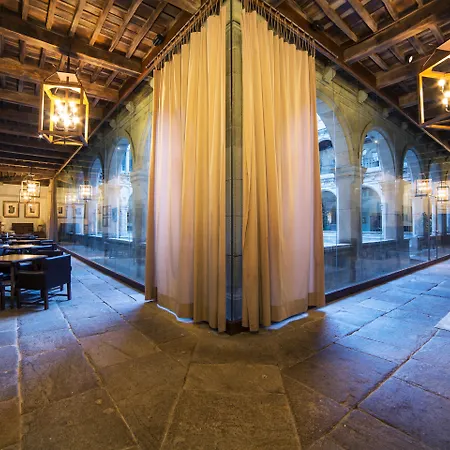 Parador De Monforte De Lemos-3