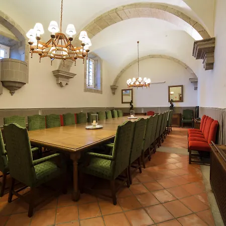 Parador De Monforte De Lemos-2