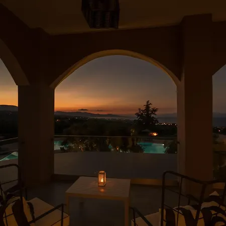 Elegance Luxury Executive Suites - Adults Only-3
