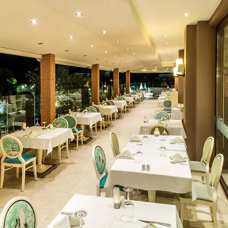 Alexandra Golden Boutique Hotel-Adults Only-3