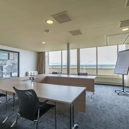 Leonardo Hotel Ijmuiden Seaport Beach-2