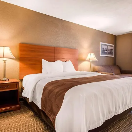 Quality Inn & Suites New Castle-2