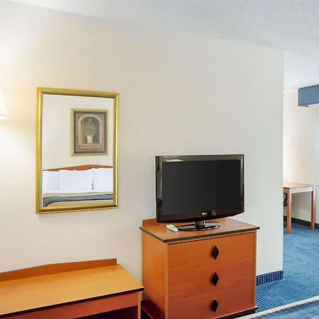 Comfort Inn Piketon Near Fairgrounds-3