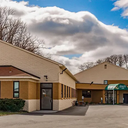 Quality Inn Schenectady - Albany-2
