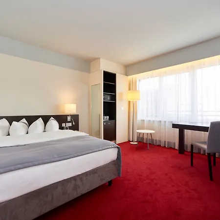 Holiday Inn Berlin Airport - Conference Centre By Ihg-2