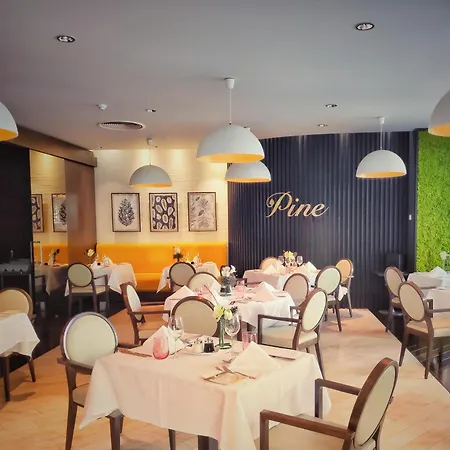 Crowne Plaza Bucharest By Ihg-3