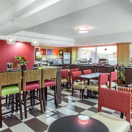 Comfort Inn Conyers-3