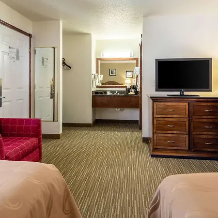 Quality Inn Keystone Near Mount Rushmore-2