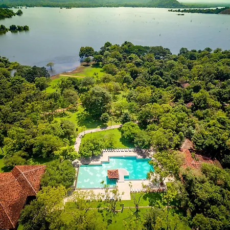Amaya Lake Dambulla-3