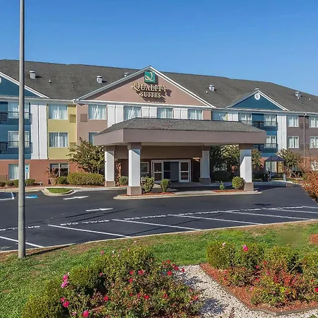 Quality Suites Pineville - Charlotte-2