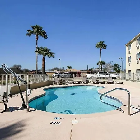 Quality Inn Kingsville Hwy 77-2