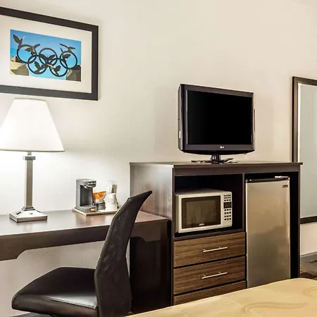 Quality Inn Near Six Flags Douglasville-3
