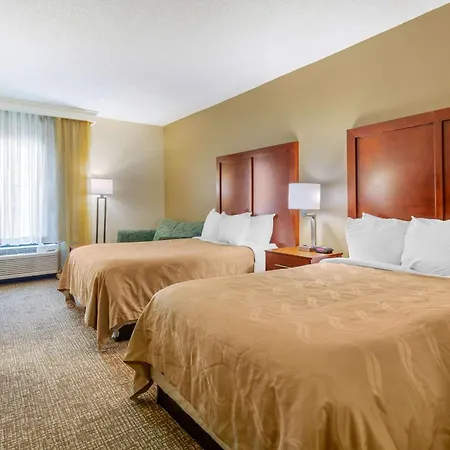 Quality Inn & Suites Olde Town-3