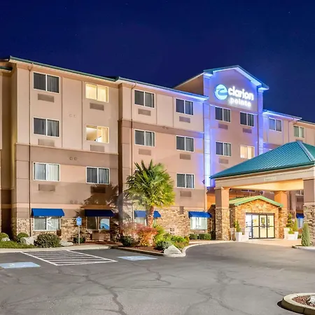 Clarion Pointe Medford-3