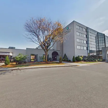 Embassy Suites By Hilton Milwaukee Brookfield-3