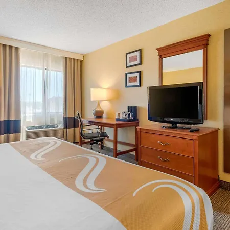 Quality Inn Pueblo North-3