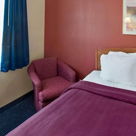 Quality Inn Lakeville North-2