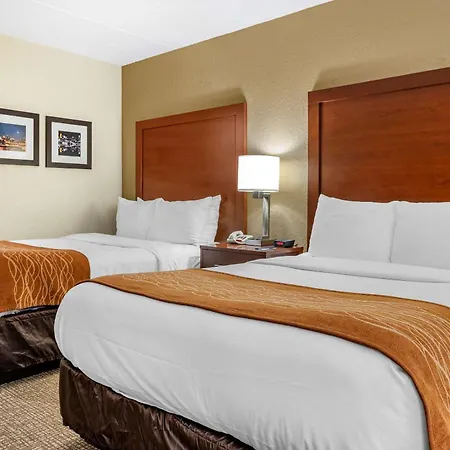 Comfort Inn Cincinnati Northeast-3