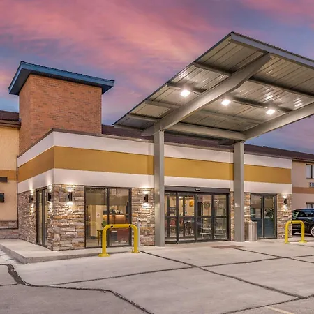 Comfort Inn Near Kokomo Speedway-3