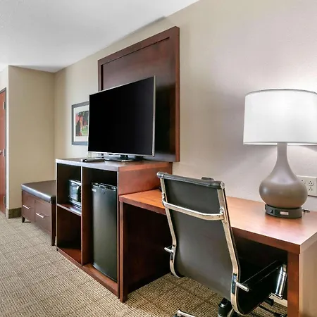 Comfort Suites Hopkinsville Near Fort Campbell-3