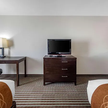 Comfort Inn & Suites Perry I-35-2