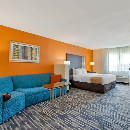 Quality Inn & Suites Keokuk North-3