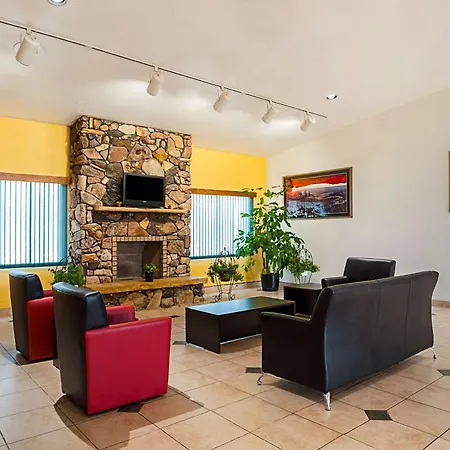 Rodeway Inn & Suites Blanding-2