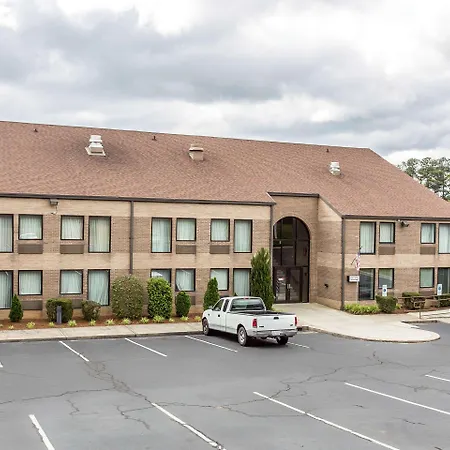 Econo Lodge & Suites Southern Pines - Pinehurst-3