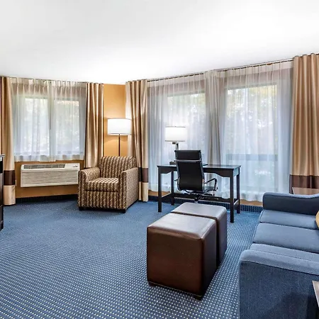 Comfort Inn & Suites Montpelier-Berlin-3