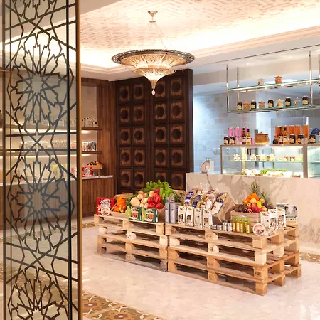 Bab Al Qasr Hotel-3