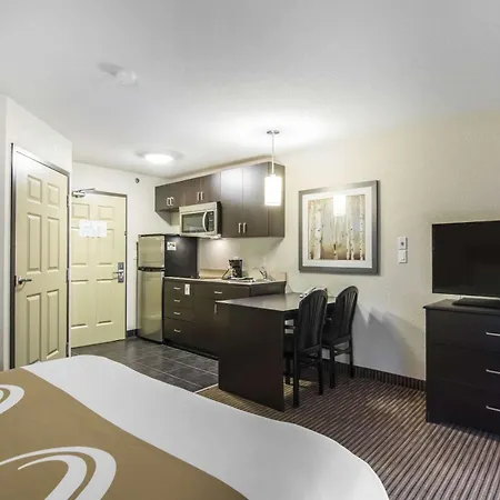 Quality Inn & Suites Thompson-3