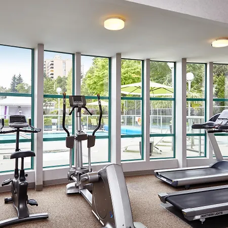 Executive Plaza Hotel & Conference Centre, Metro Vancouver-3