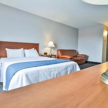 Comfort Inn & Suites-3